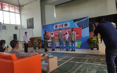 SISWA - SISWI SMAN PILANGKENCENG JUARA LOMBA KARYA JURNALISTIK TINGKAT SMA / SMK KABUPATEN MADIUN